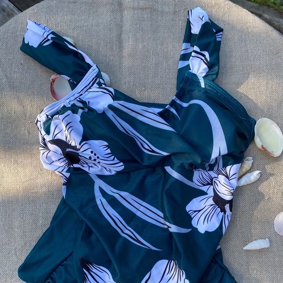 Lovely Floral Ruched Green One Piece Swim Suit - Picture 6 of 15
